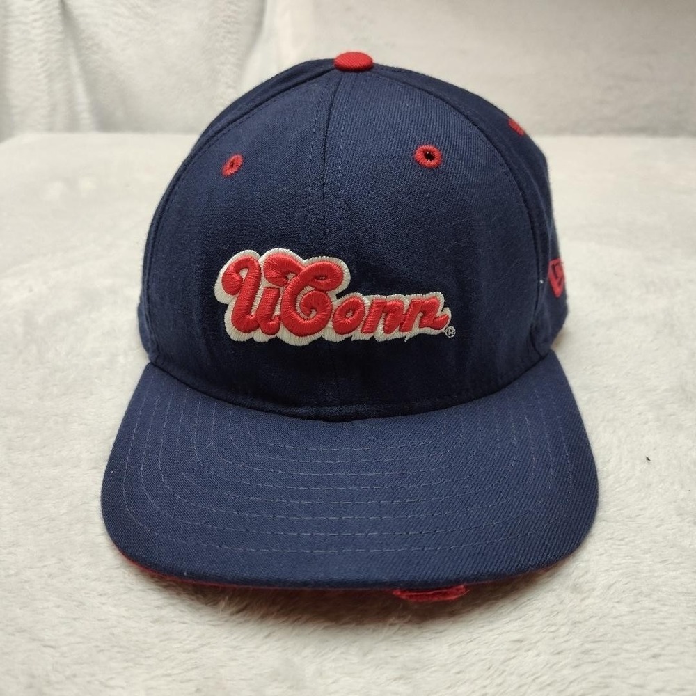 UConn Huskies New Era Hat Cap Fitted Mens 7 1/4 Blue Embroidered NCAA Basketball